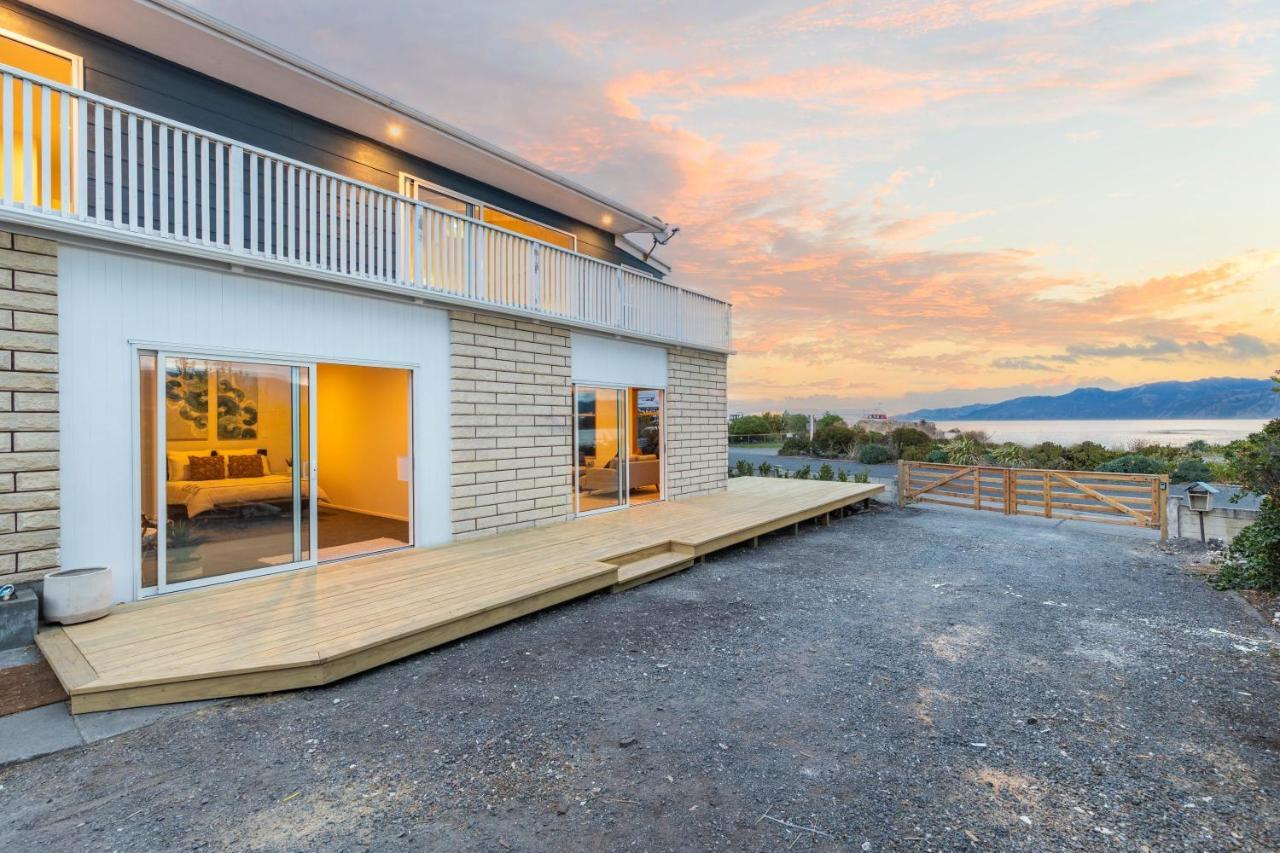 Moa Road Retreat - South Bay, Kaikoura Villa Exterior photo